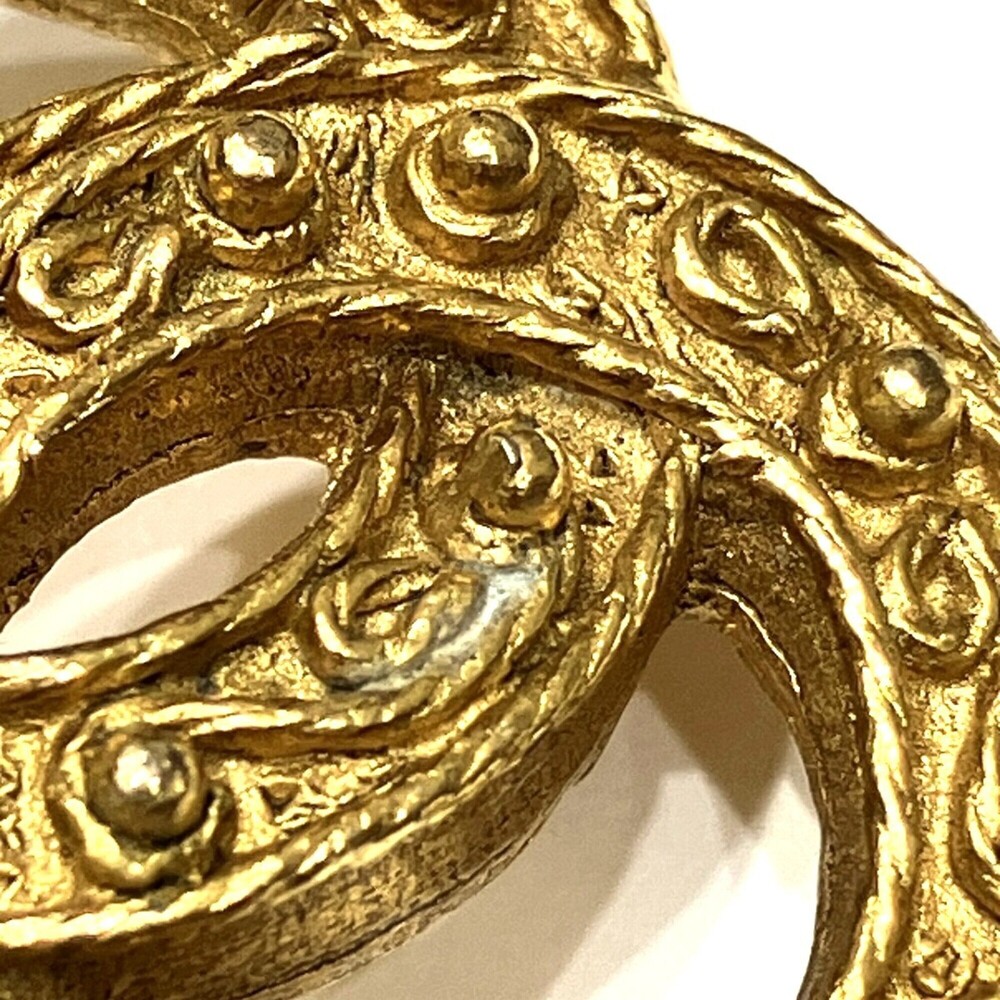 CHANEL Gold Logo Brooch - Picture 7 of 9